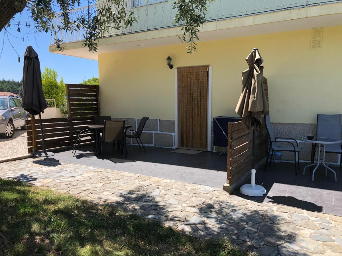 Apartament A Casa Amarela Pinheiro de Coja Zewnętrze zdjęcie