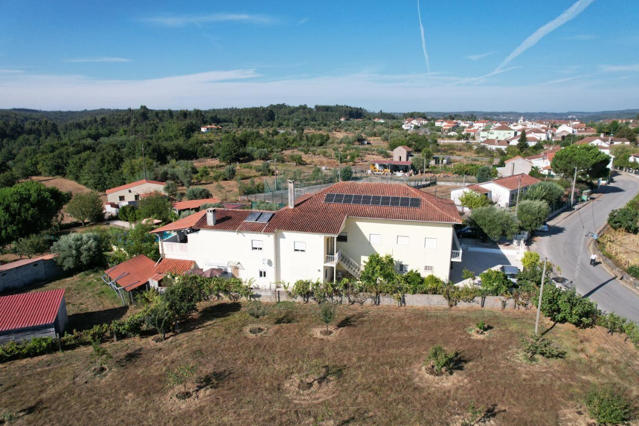 Apartament A Casa Amarela Pinheiro de Coja Zewnętrze zdjęcie