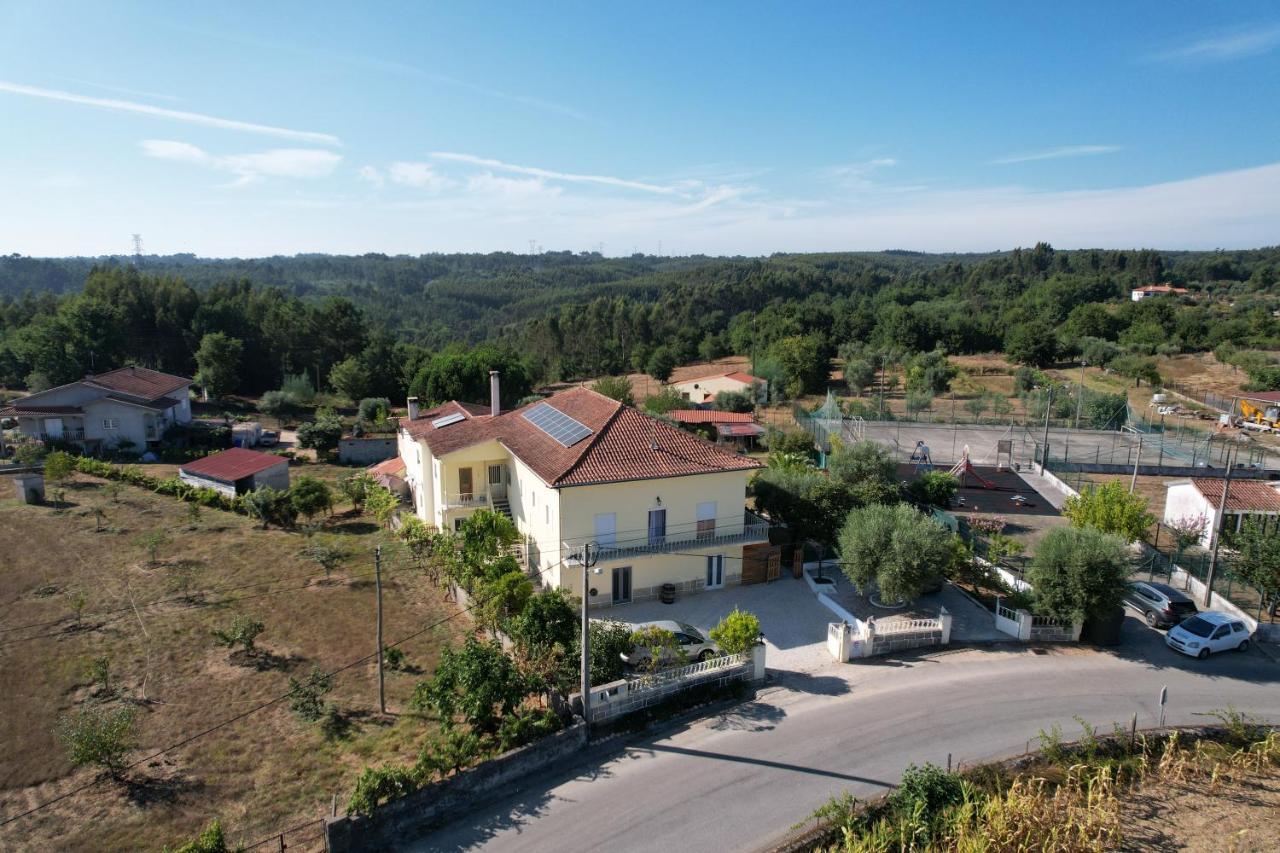 Apartament A Casa Amarela Pinheiro de Coja Zewnętrze zdjęcie